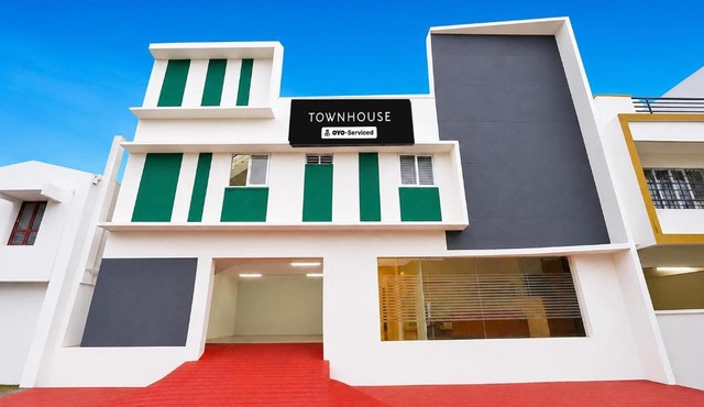 Super Townhouse Erode Bus Terminal Formerly Everest Viji Residency