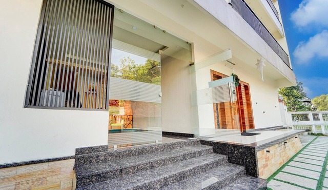 Super Townhouse Kalady