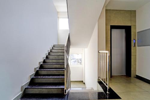 Super Townhouse Oak Cochin International Airport