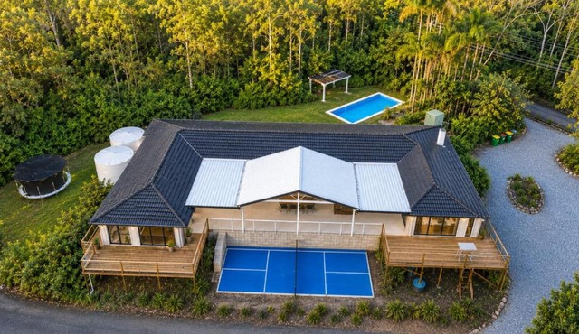 The 5th Acreage in Holgate