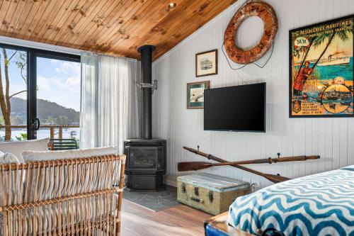 The Cabin by Coast Hosting in Pretty Beach