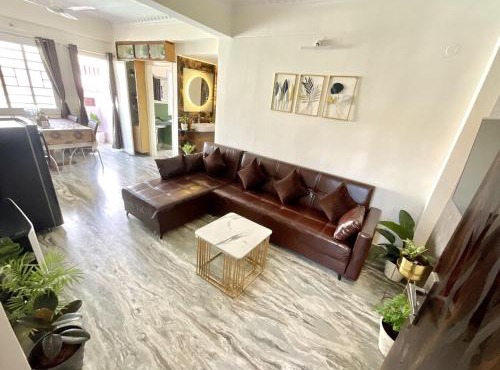 The Canopy Haven - Bright 2BHK with 4 Balconies