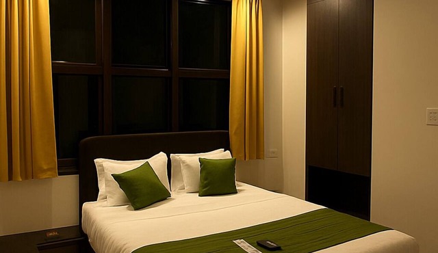 THE CLOVERS INN