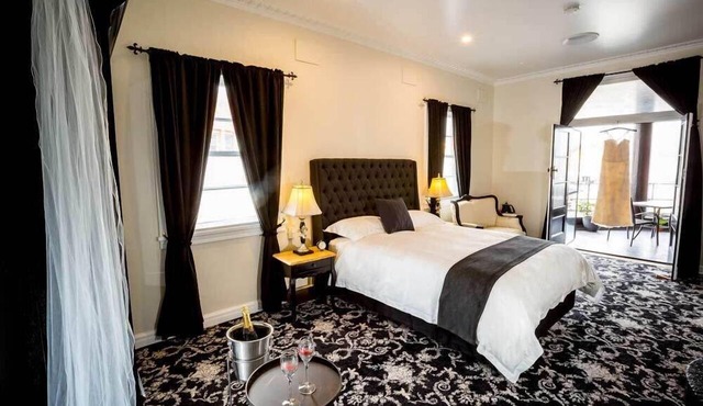 The Commercial Boutique Hotel in Tenterfield
