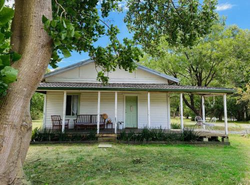 The Cottage next to Cambewarra Estate Winery in Camberwarra