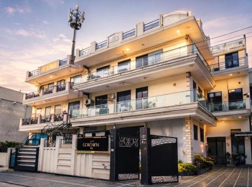 The Crown In Hotel