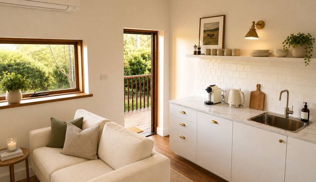 The Polo Paddock Apartment on a Prestige Property on the Outskirts of Richmond in Richmond Lowlands