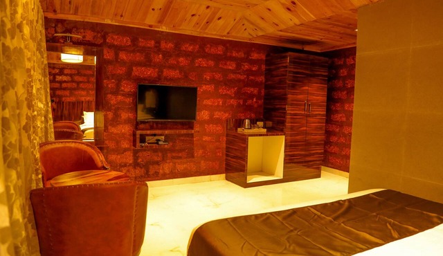 The Redstone Resort in Wai