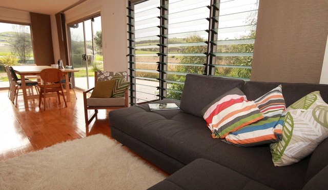 The Running Postman - Eco-friendly, linen provided in Carrickalinga