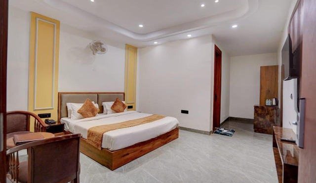 The Wonder Stay Hotel and Banquet Greater Noida nearby India Expo Center & Mart