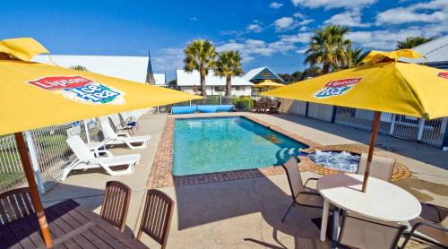 Torquay Tropicana Motel in Torquay