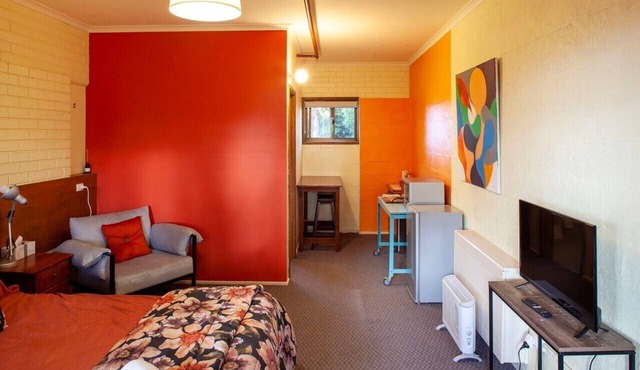 Treetops Silvan Valley Lodge 7 night discounts in Silvan