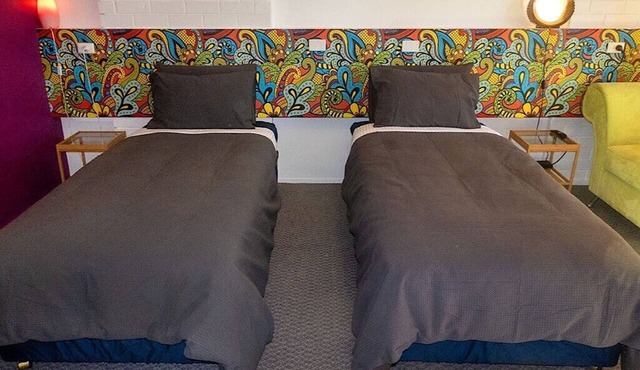 Treetops Silvan Valley Lodge 7 night discounts in Silvan