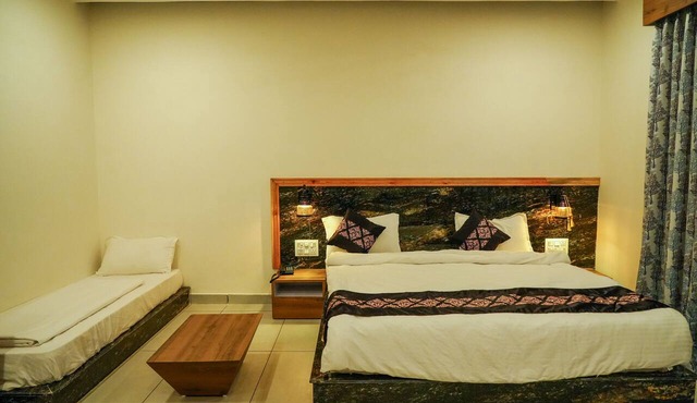 Van Vihar Farm & Resort in Talala