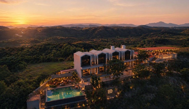 VANVASS - A Forest Resort By Rovers