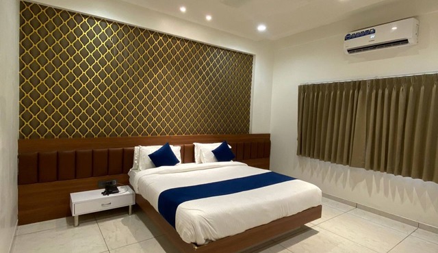 Vijaya Palace Resort