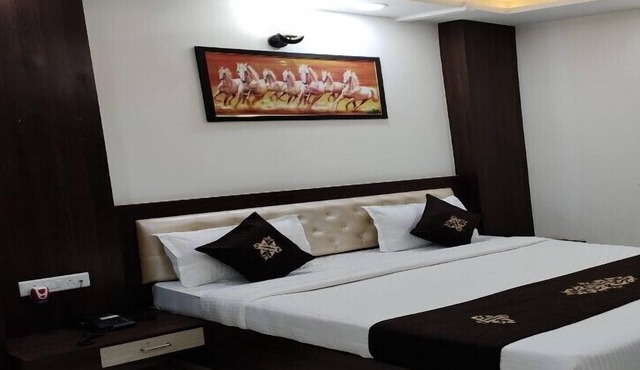 Vinayak Palace Hoshangabad