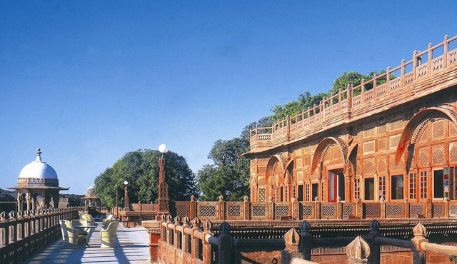 WelcomHeritage Bal Samand Lake Palace