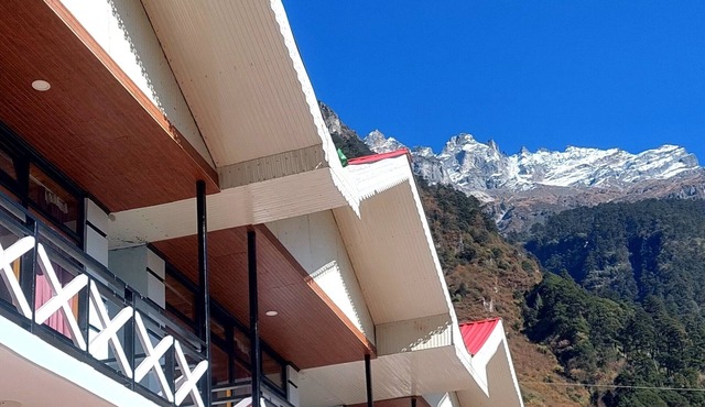 Whispering Pines Lachung