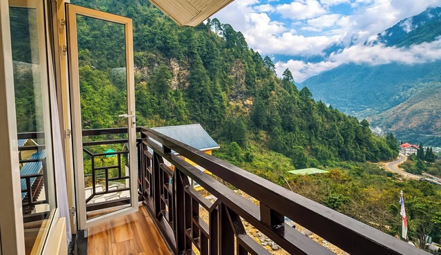Yashshree Dewathang Resorts