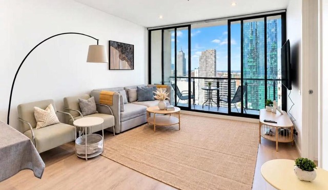 Zen Apt High-Rise CBD 2B2B Steps to QVM & Trams in Melbourne