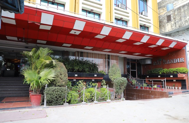 Hotel Raj Mandir in Haridwar District