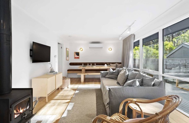 Wybellenna Magic I Second Living I Walk to beach in FAIRHAVEN