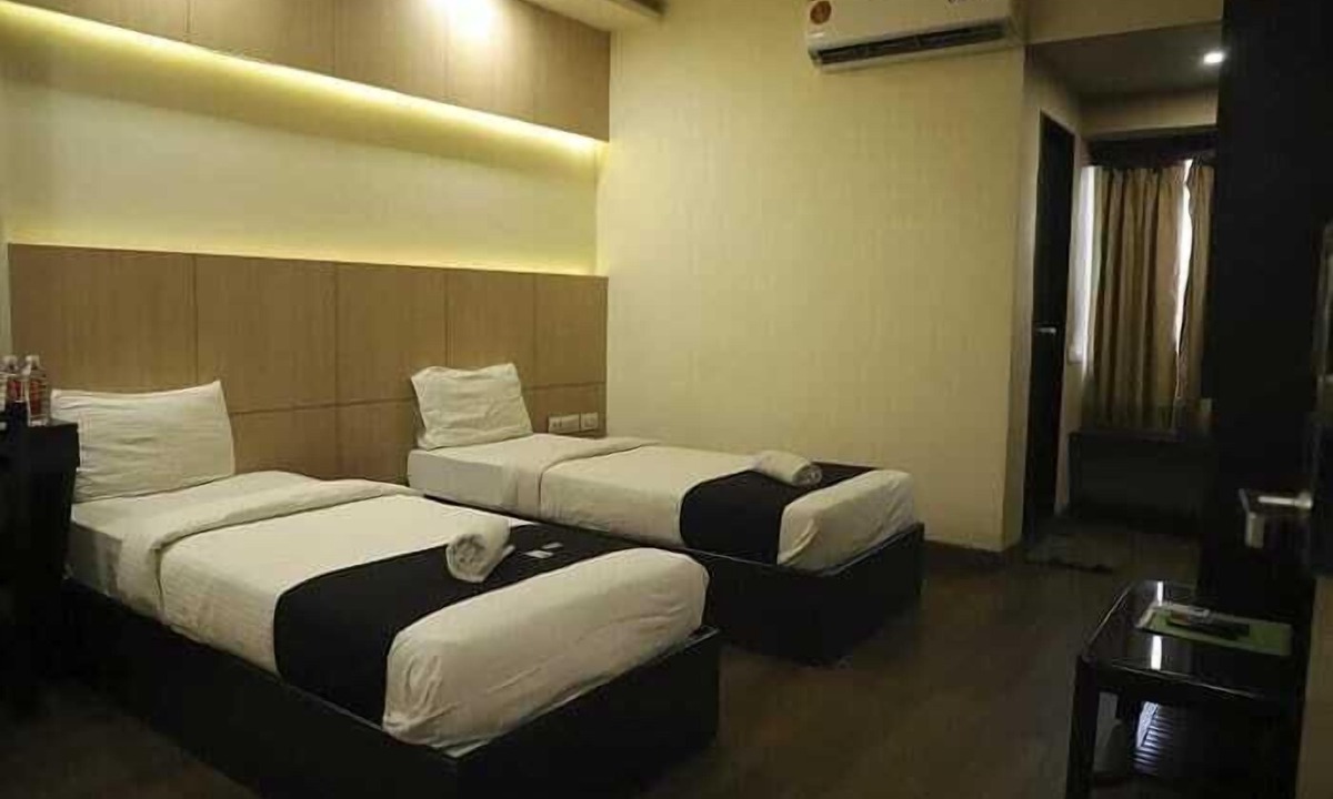 Gandhidham Hotel | Hotel Grand Ambience