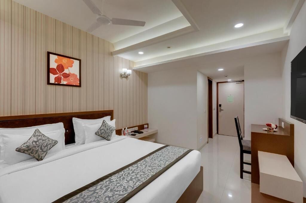 Sindhi Camp Hotel | Click Collection Jaipur