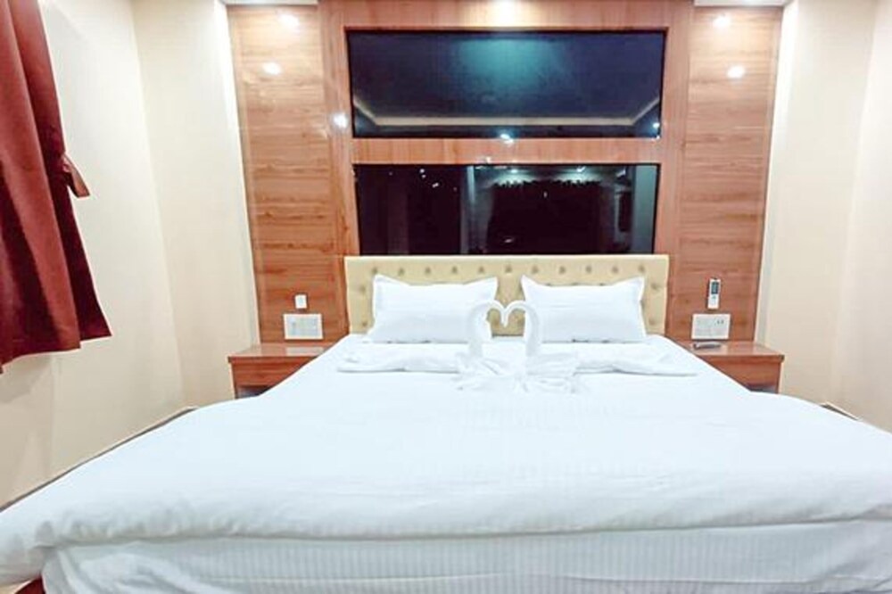 Asansol Hotel | Fabhotel Green I