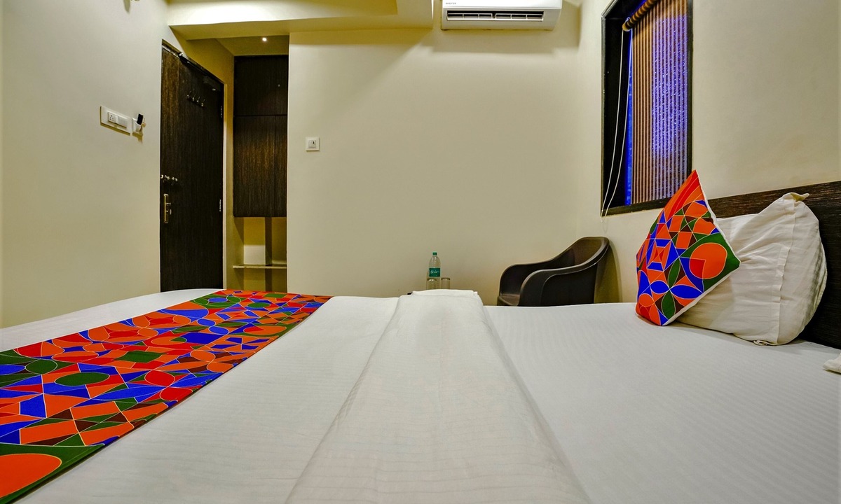 Malad East Hotel | Fabexpress Shalimar