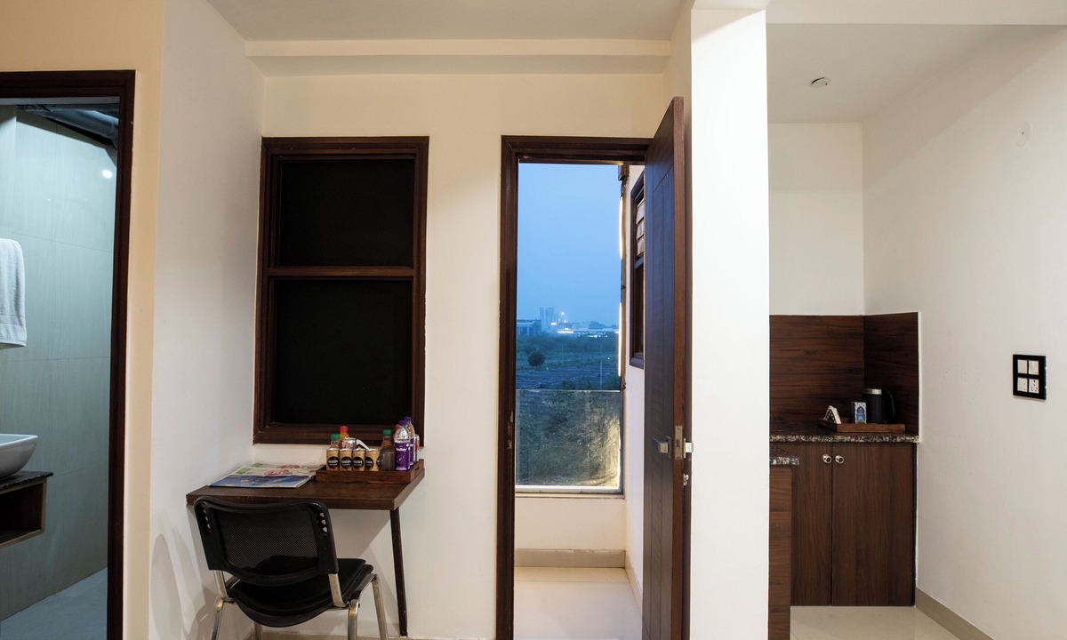 Jasola Hotel | HR Grand Hotel