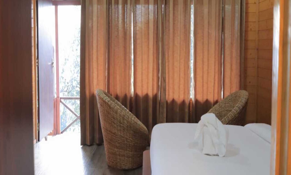 Lansdowne Hotel | Katyuri Nature View Resort