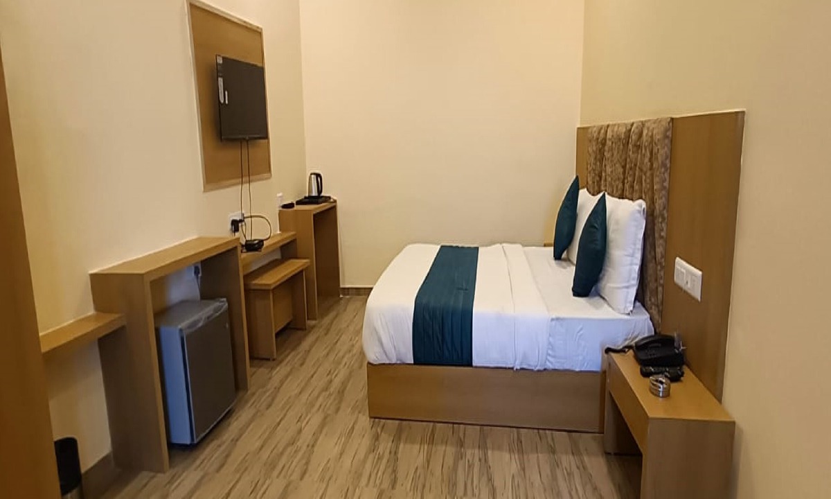 Sanand House | Hotel Fun Park Sanand