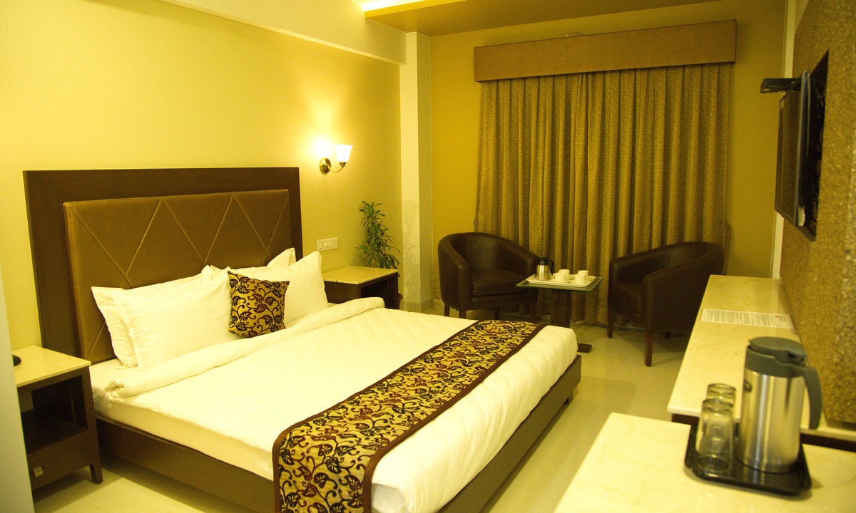 Ahmedabad Hotel | The Grand Vinayak Hotel