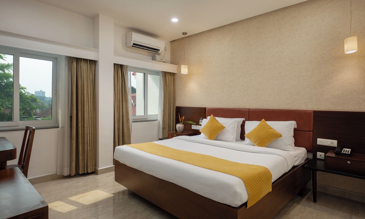 Onamthuruth Hotel | Hotel Aida