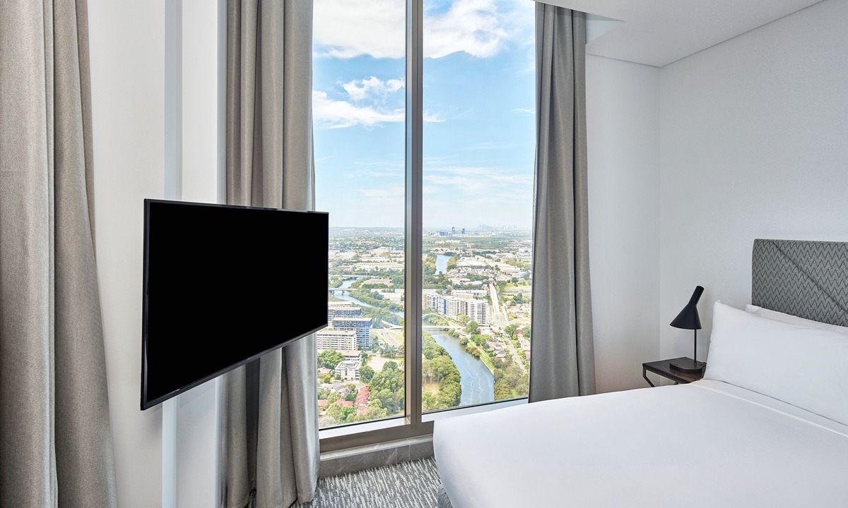 Parramatta Hotel | Meriton Suites George Street, Parramatta