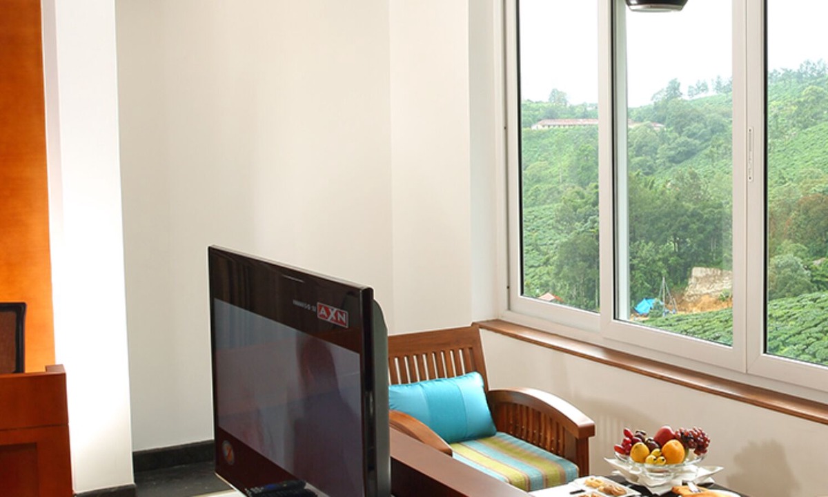 Chithirapuram Hotel | CHANDYS WINDY WOODS