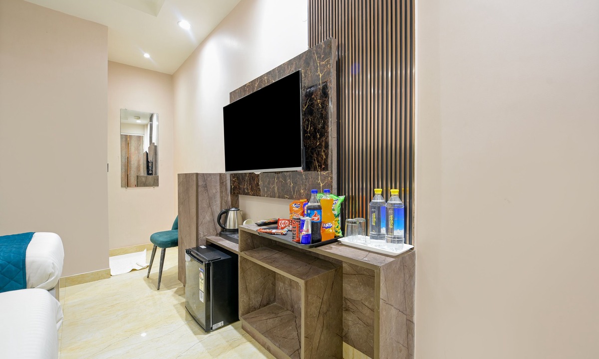 Paharganj Hotel | Hotel Pearl Plaza