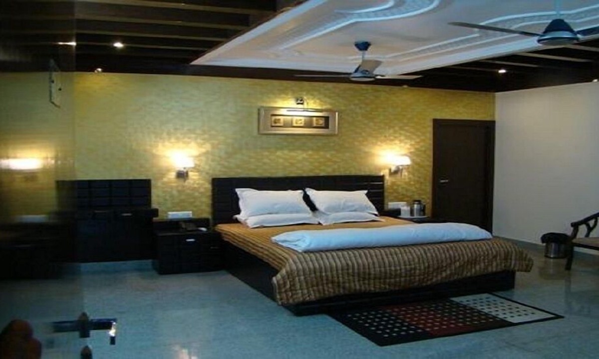 Pakur Hotel | Hotel RK Palace