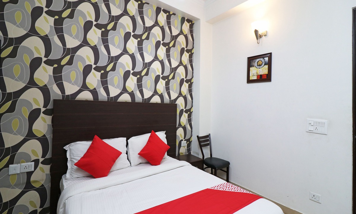 Behror Hotel | OYO 2484 Hotel Silver Star