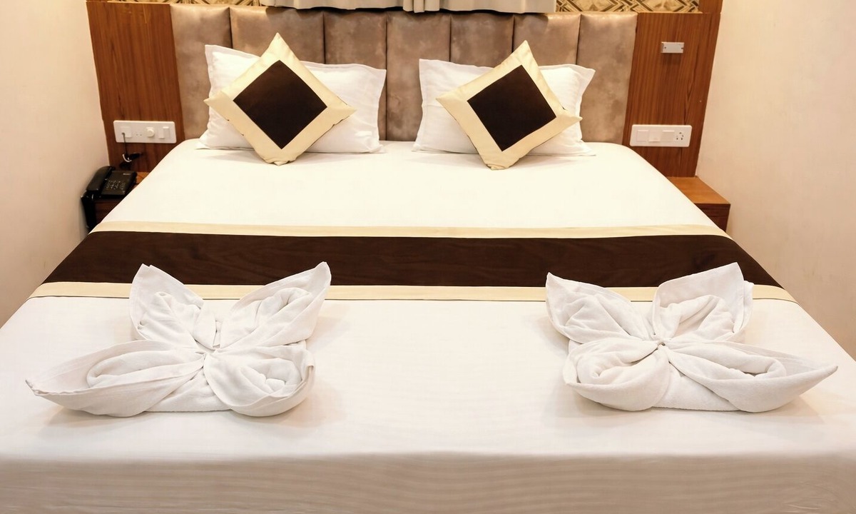 Puri Hotel | Hotel Park Palace - near Sea Beach
