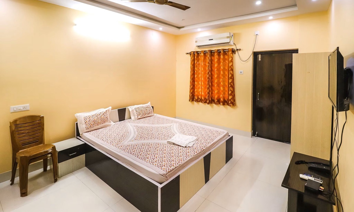 Jhargram Hotel | Somani Inn