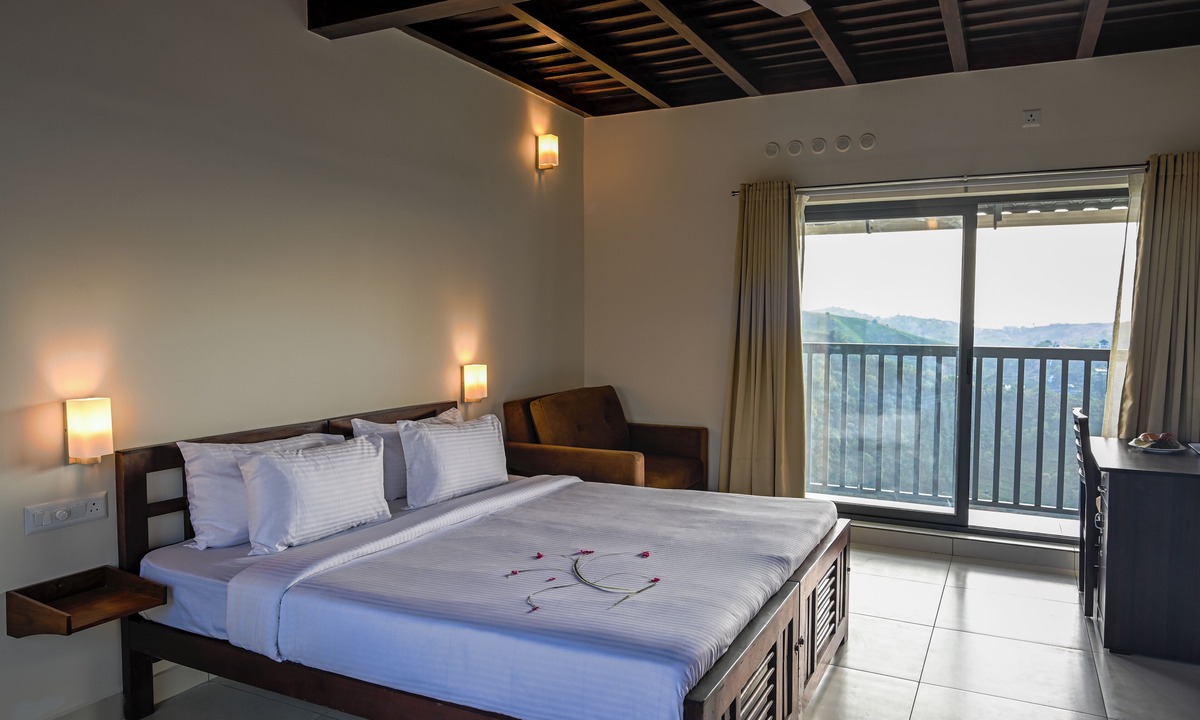 Elappara Resort | Abad Silver Mist