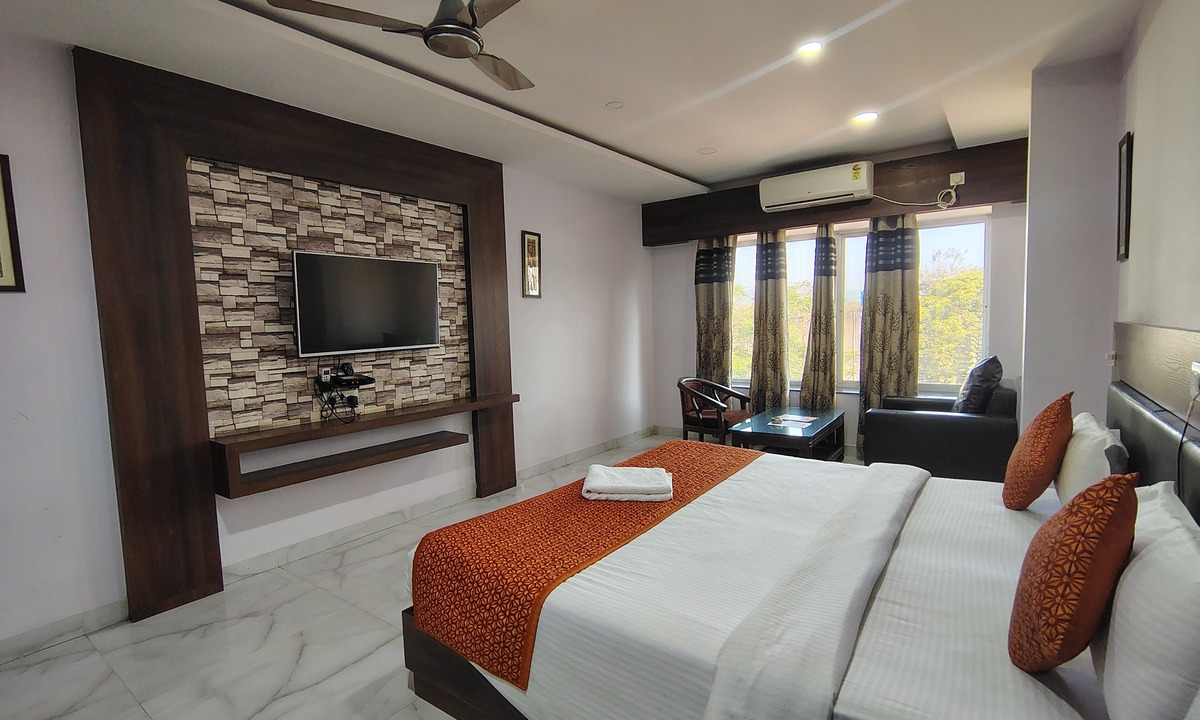 Phulbani Hotel | Hotel KP Salunki