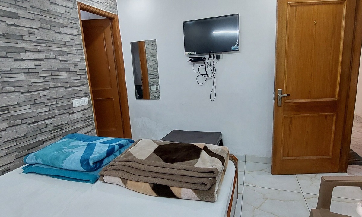 Green Park Hotel | NEW CHANDU INN