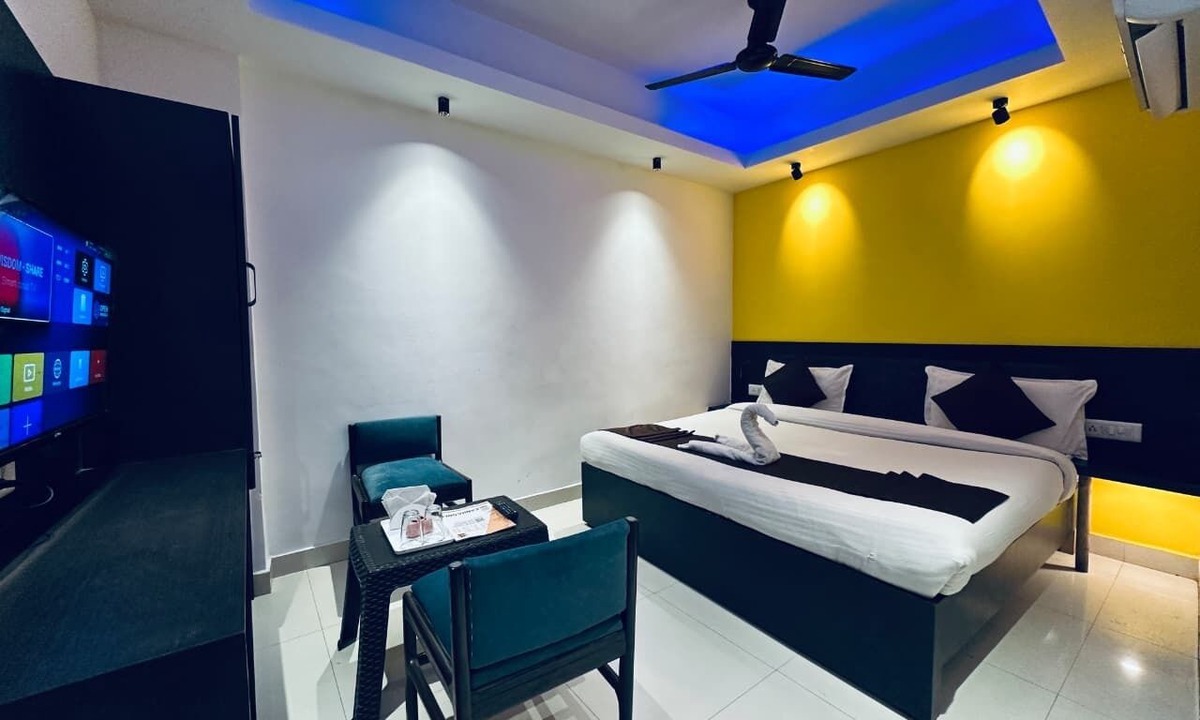 Bhopal Hotel | Kanha Gold