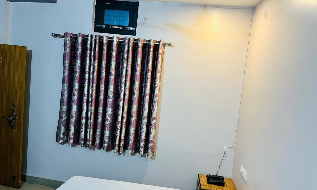 Gorakhpur Hotel | HOTEL KRISHNA GORAKHPUR