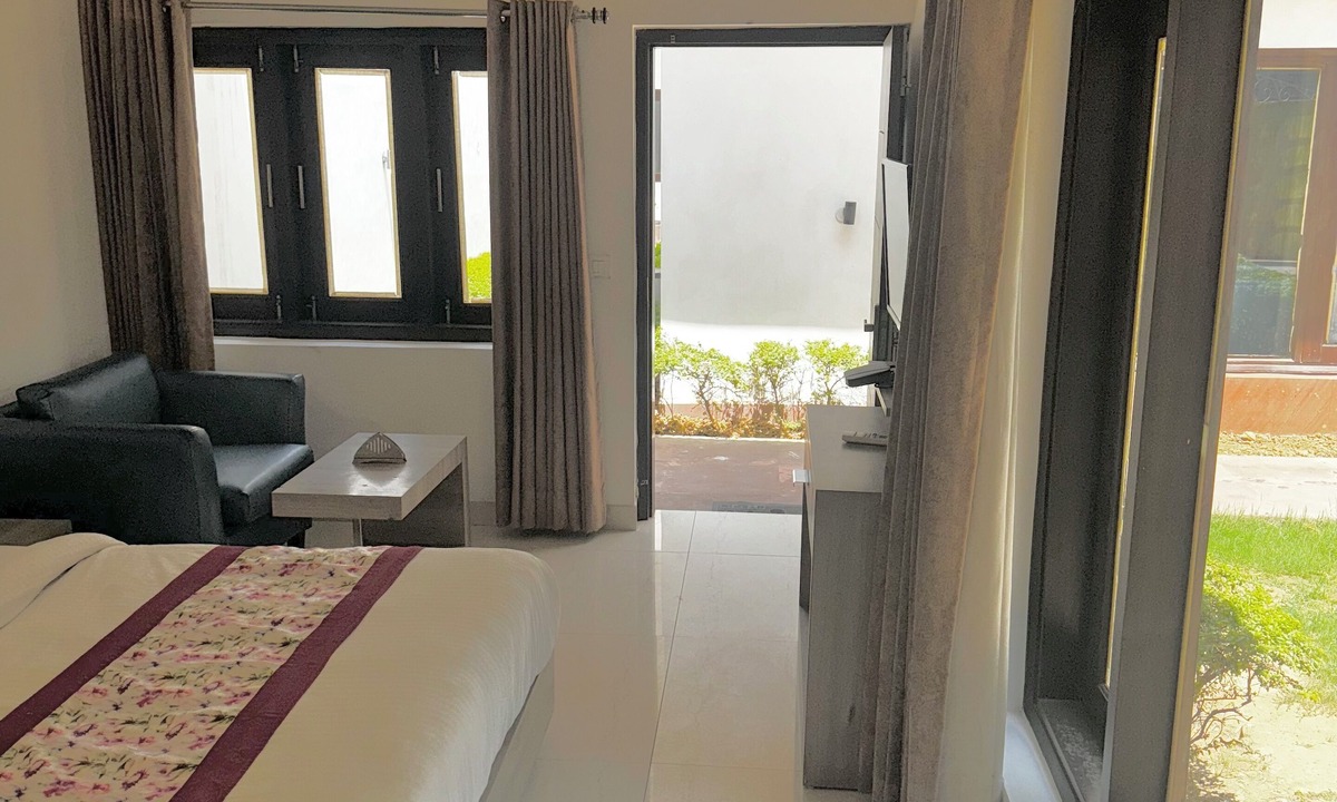 Vasant Kunj Hotel | R Cottages- Home in Vasant Kunj