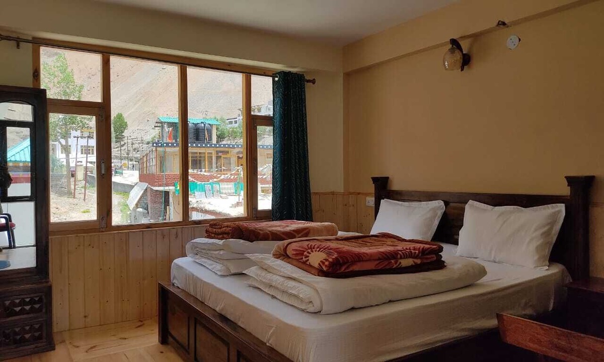 Kaza Hotel | The old monk